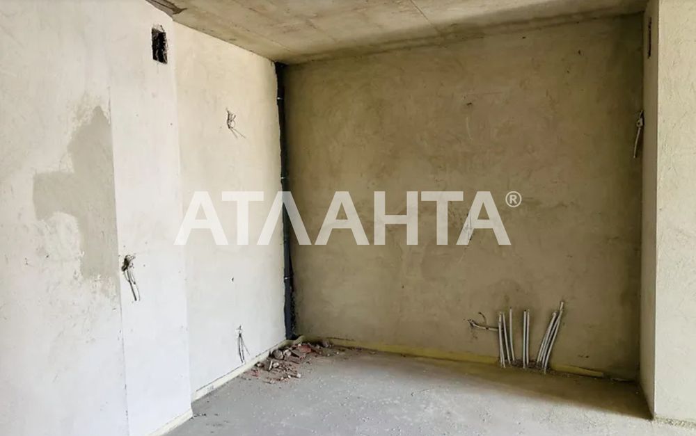 Продаж одно кімнатної квартири по переуступці!