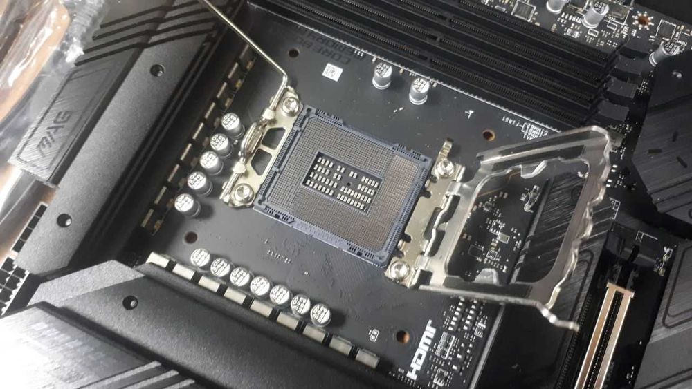 Материнська плата MSI MAG Z790 Tomahawk Wi-Fi DDR4