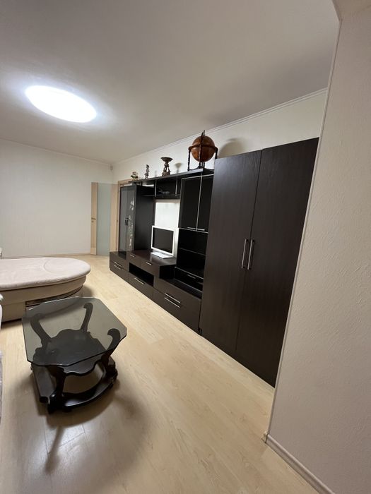 2-комнатная с евроремонтом на Заболотного - Сахарова!