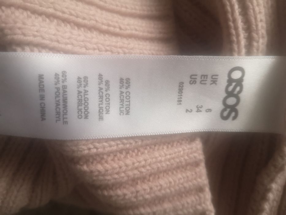 Sweterek asos 34