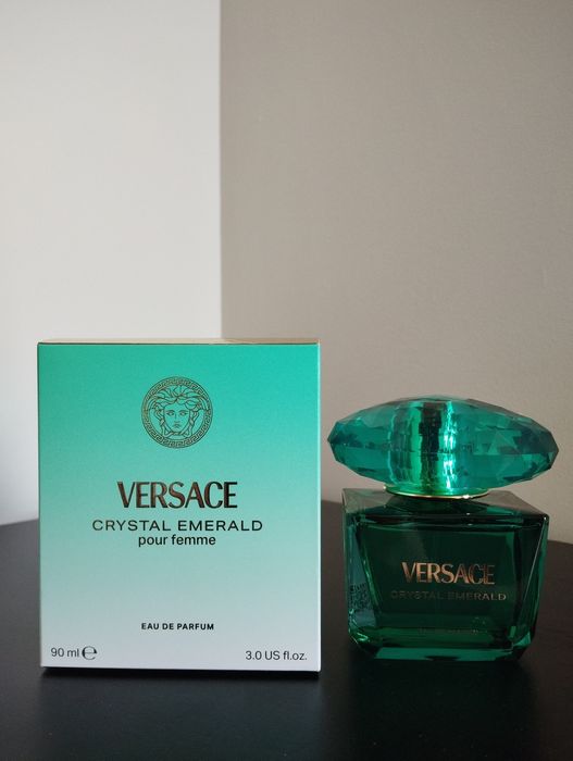 Crystal Emerald Eau de Parfum Versace 90 mL
Perfumes para mulher