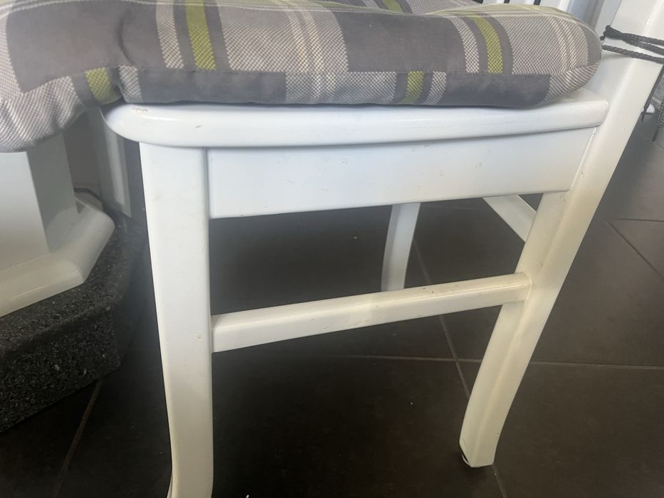 Mesa en pedra e madeira lacada com 6cadeiras