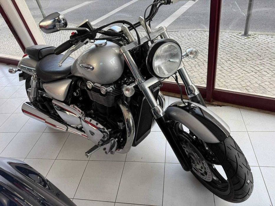 Mota Triumph  Thunderbird 1600 em optimo estado e poucos km