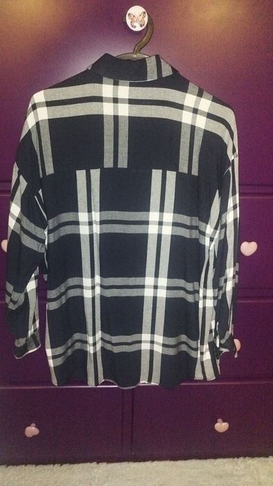 Camisa xadrez azul e branca