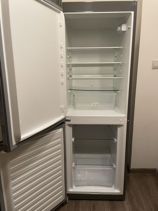 Холодильник zanussi