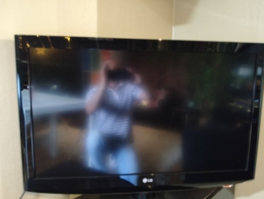 TV LG 40 "bom estado