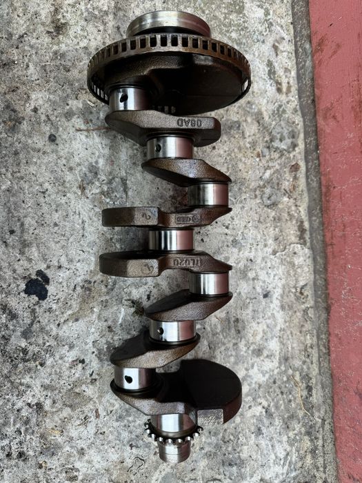 Колінвал колинвал 06AD 1.6 touran leon golf audi a3 octavia