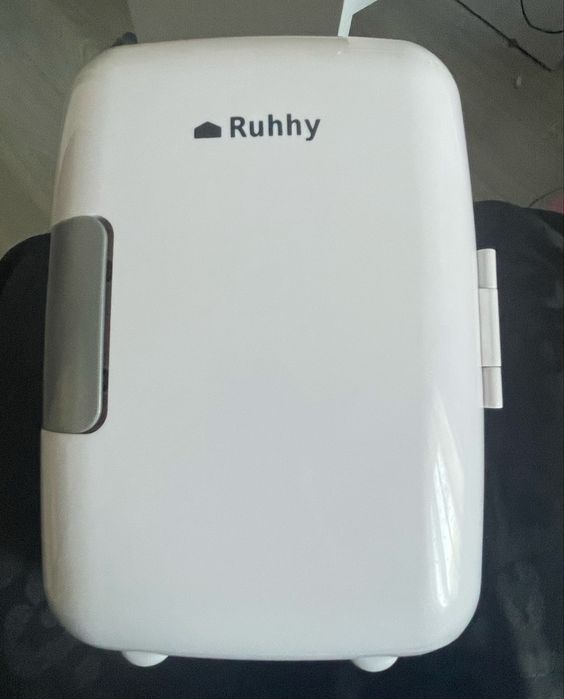 Мини-холодильник Ruhhy 4 л (220В/12В), охлаждение и нагрев