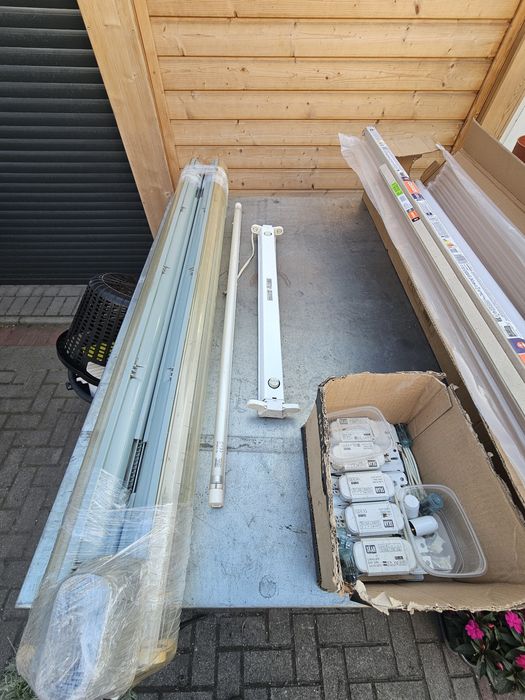 Lampy świetlówki oddam za darmo