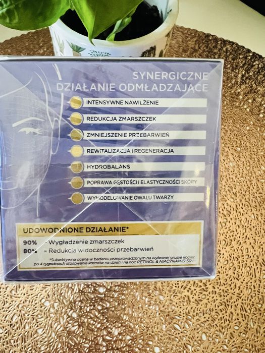 Eveline ultrabogaty krem silnie rewitalizujący 50+* 50ml