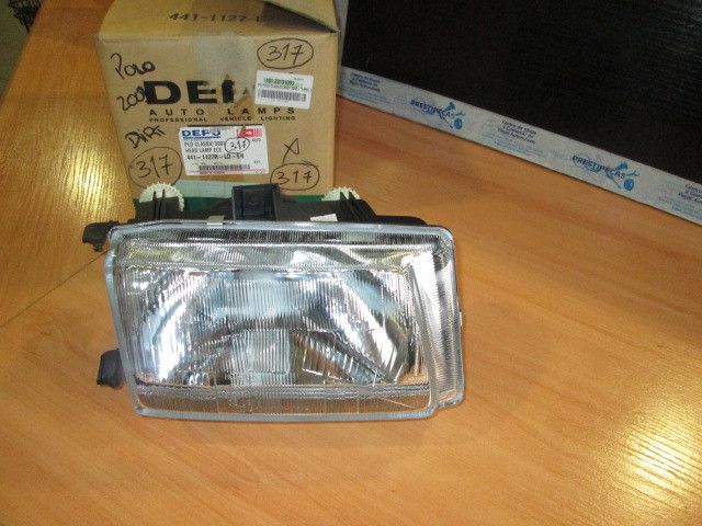 Ótica / farol direita VOLKSWAGEN Polo (6N)