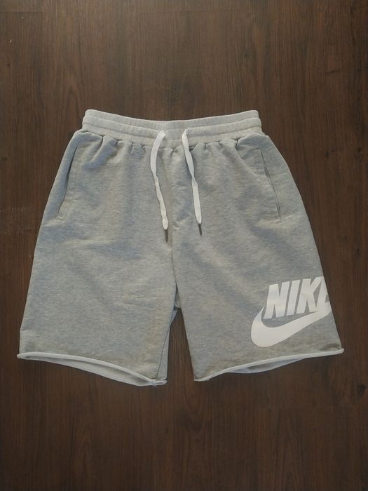 Серые Шорты Nike swoosh свуш  L