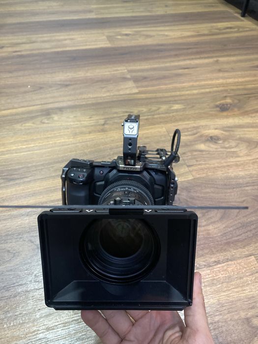 Blackmagic Cinema Camera 4k com Lente e Rig