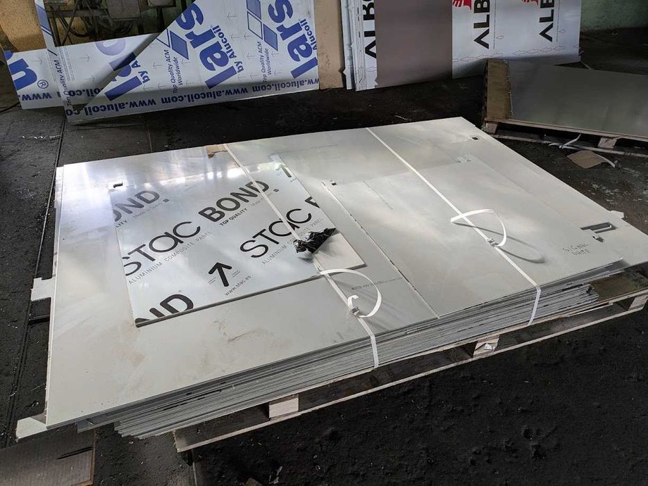 Płyta kompozytowa elewacyjna STACBOND A2 Signal White