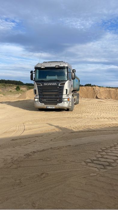 USŁUGI WYWROTKĄ – transport materiałów sypkich