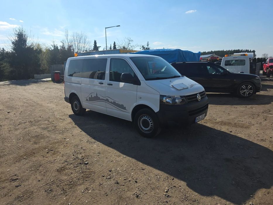 Volkswagen Transporter Vw t5 lift 2014 oaobowe z Niemiec 9 miejsc.