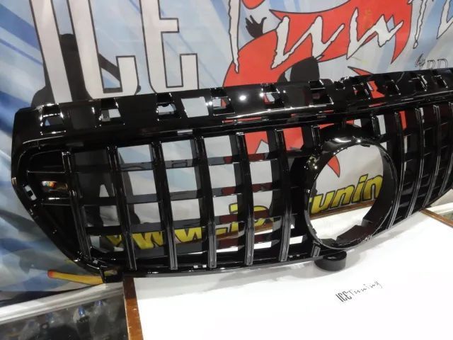 Grelha frontal com suporte de símbolo para Mercedes Classe A W176 2012-2015 GT-R / Panamericana LOOK preto brilhante em plástico ABs
