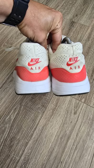 Продам кросівки Nike air max