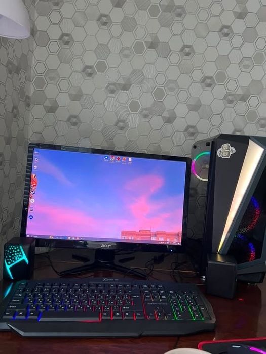 Слабый игровой бюджетный пк фул комплект