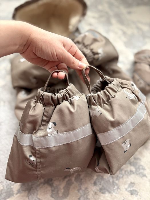 Зимовий комбінезон H&M 74-80 розмір 6-9 місяців з рукавичками (крагами