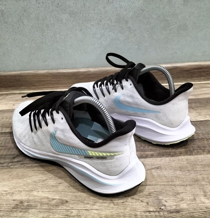 Buty Sportowe Nike Air Zoom Vomero 14 roz 40.5