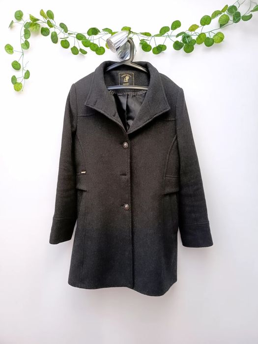 Casaco Preto Comprido