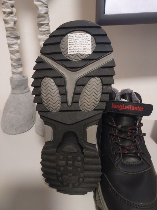 Кросівки черевики зимові