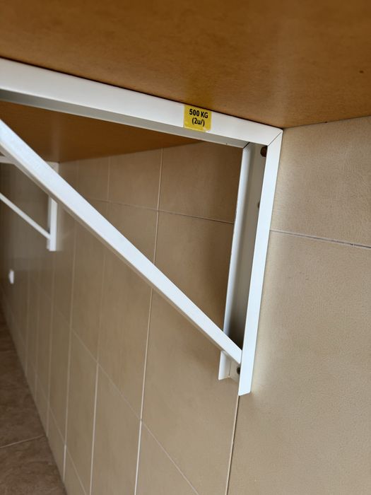 Mesa/Bancada Suspena para Cozinha