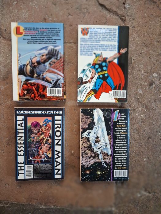 Essential Marvel números #1 (vários)