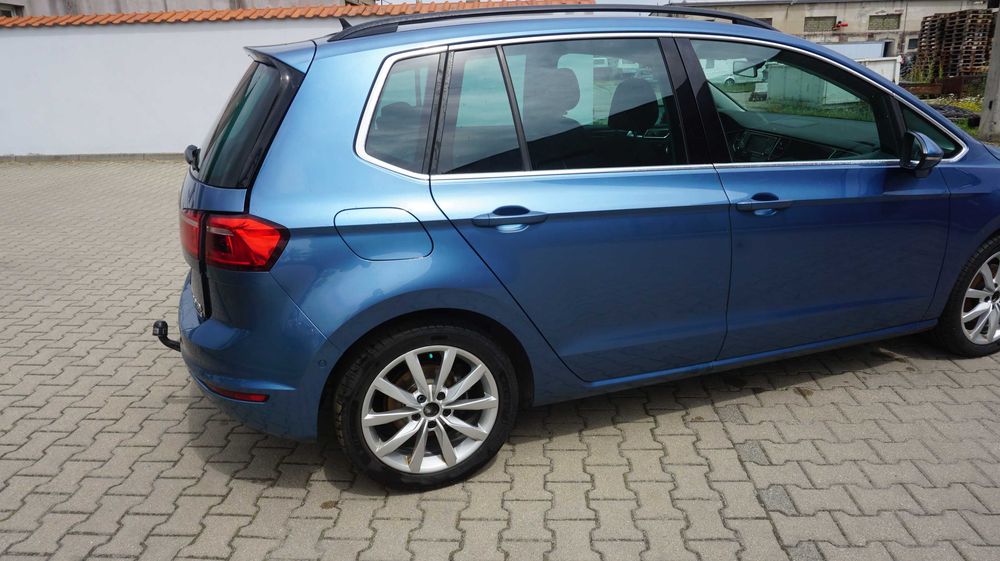 Volkswagen Golf Sportsvan błotnik tylni prawy ciety LA5J