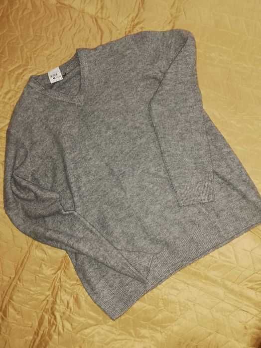 Nowy męski sweter