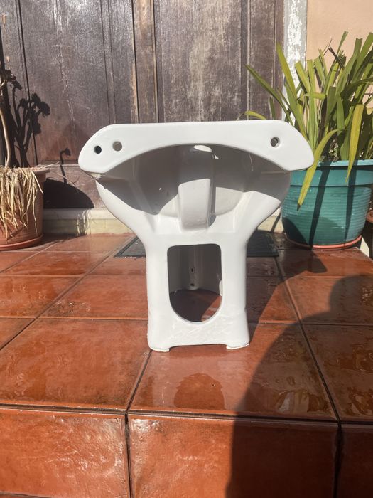 Bidé praticamente novo