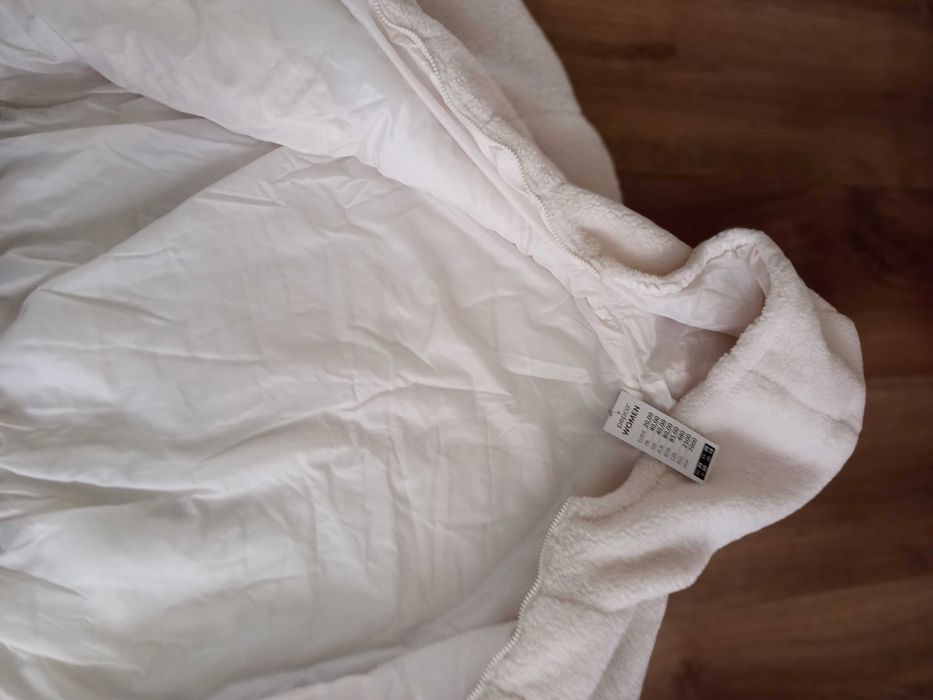 Nowa bluza z kapturem rozm. 46