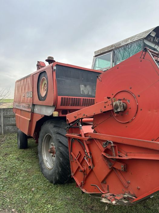 Продається комбайн Massey Ferguson 520
