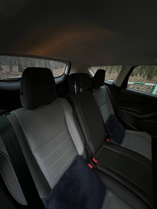 Продам автомобіль. Форд Ескейп