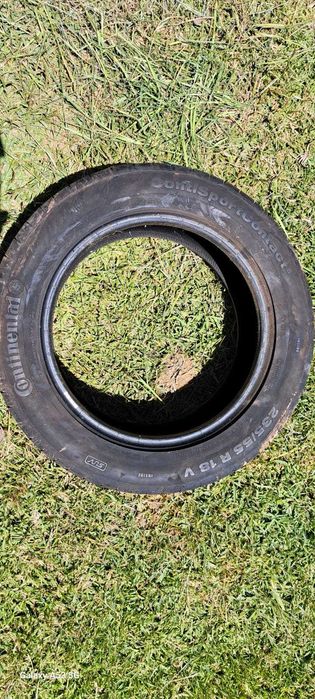 Pneus 235/55 R18 V55