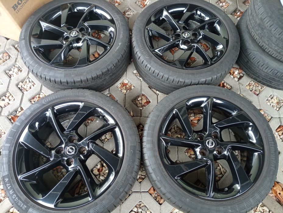 Opel Corsa Adam felgi z oponami 215/45/17 oryginał