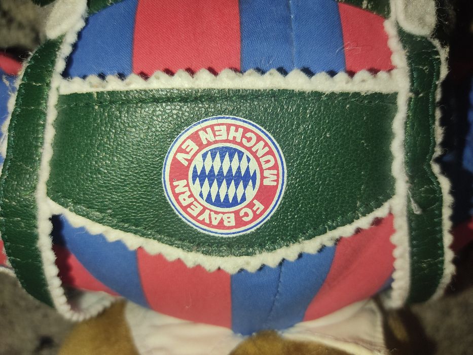 Продам мишку футбольный талисман немецкий