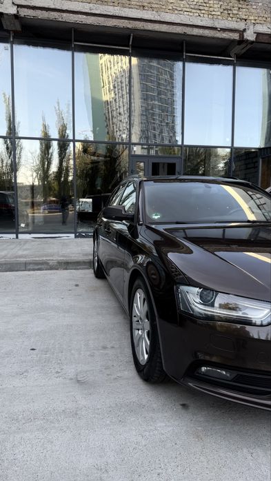 Audi A4  Продаю своє авто!