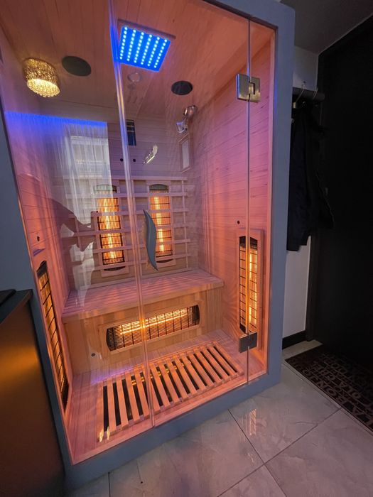 Jacuzzi i Sauna Gold Centrum Rynek Kielce Parking