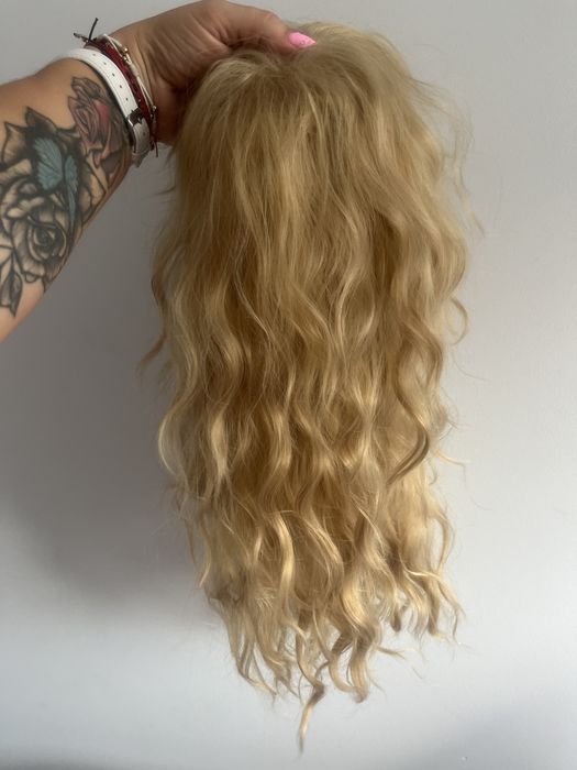 Słoneczna blond  peruka