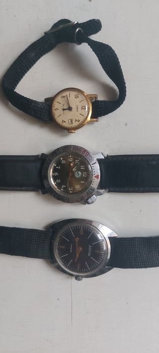 Часы механические наручные