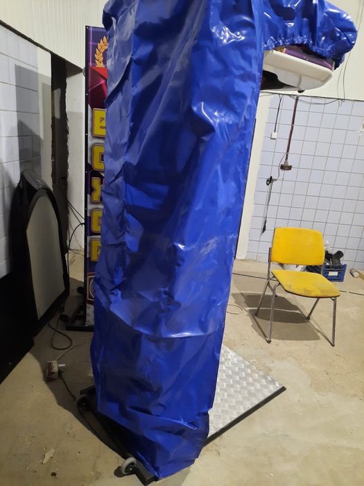 Захисний брезент, тент для боксера, силомір,груша,атракціон,аттракцион