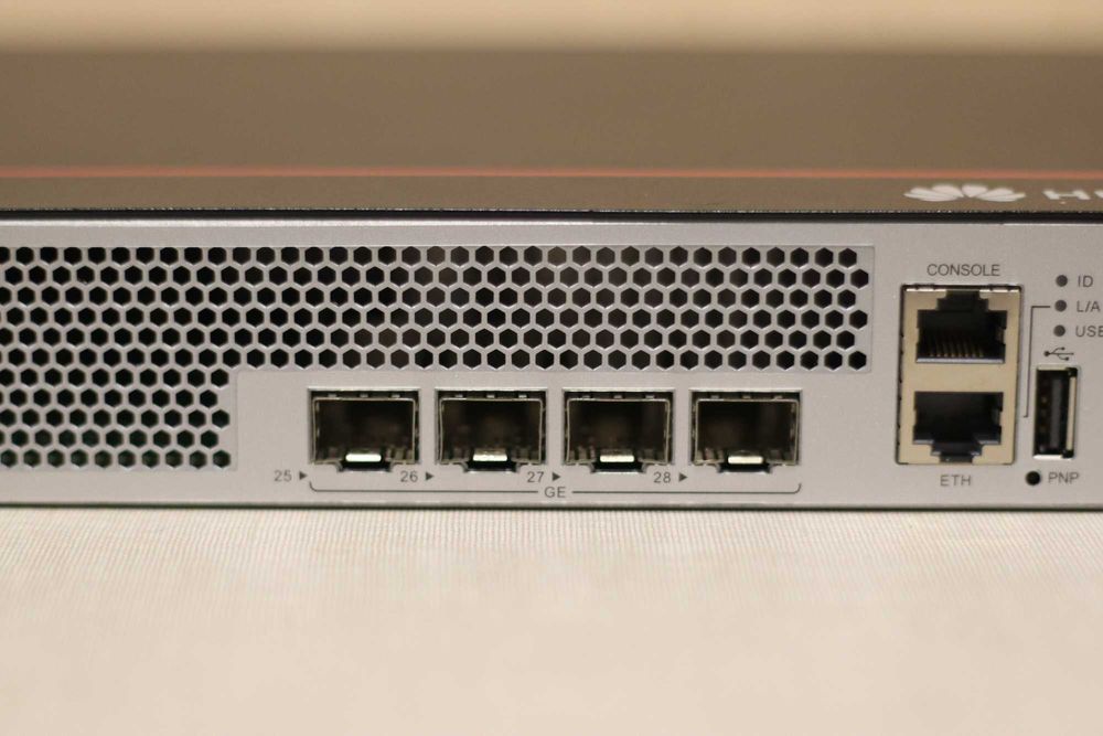 Switch Huawei S5735-L24T4S-A