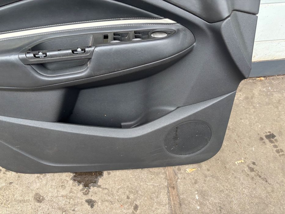 Tapicerka drzwi boczek lewy przód Ford Kuga MK2 Vignale