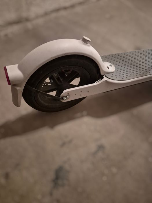 Hulajnoga elektryczna XIAOMI Mi Electric scooter3