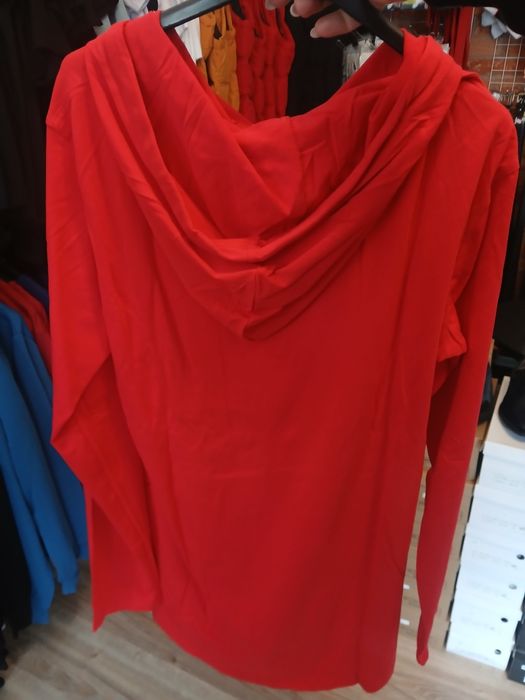 Meska bluzka z kapturem