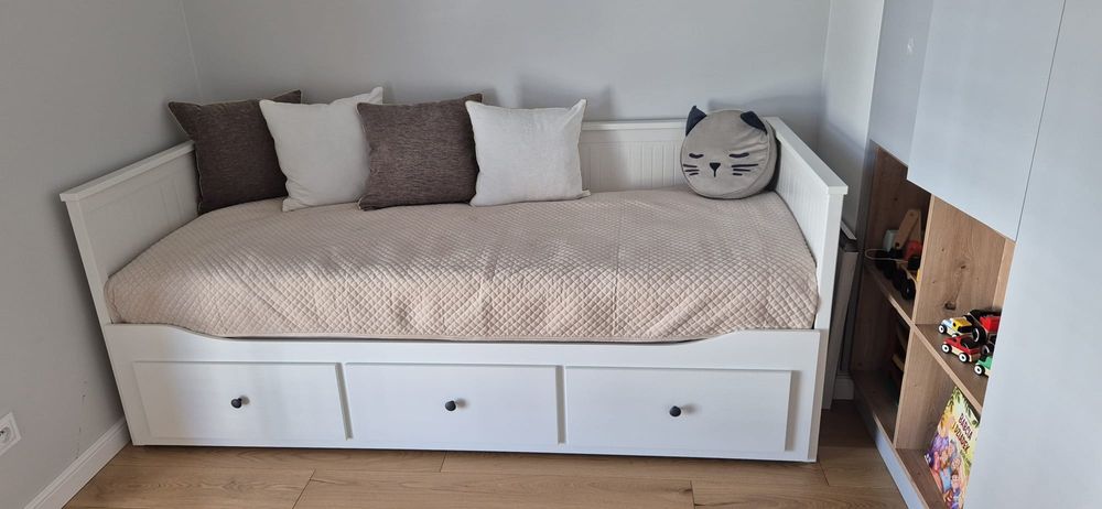 Łóżko HEMNES IKEA 80x200 z materacem + 3 szuflady – białe