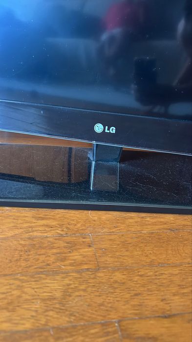 Tv LG avariada para peças