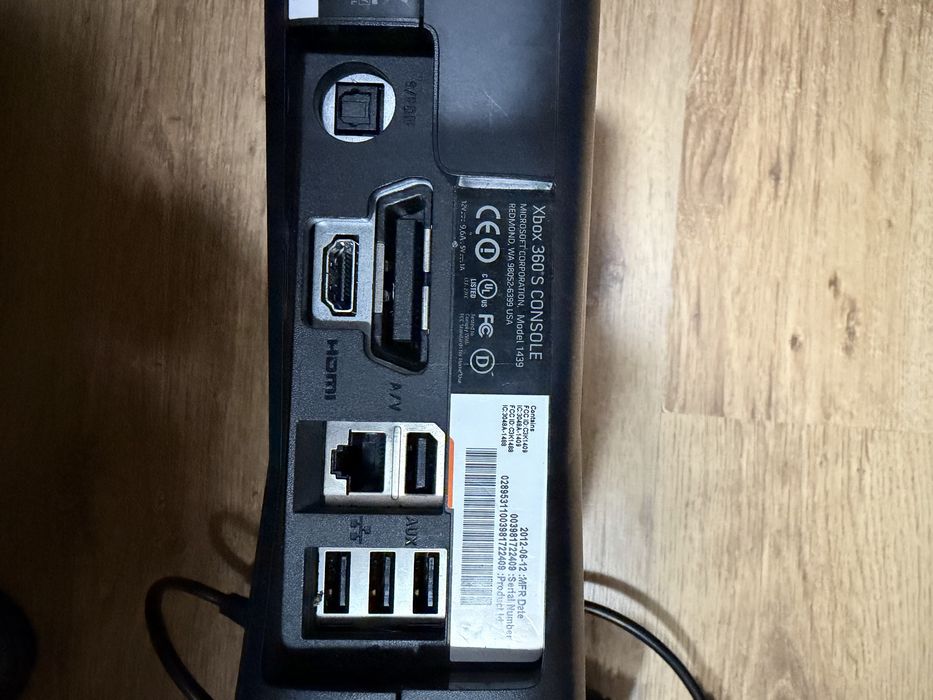Xbox 360 s приставка